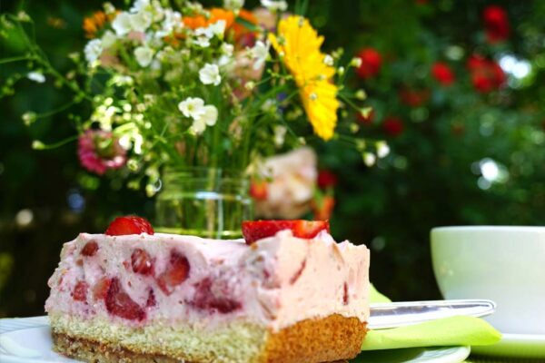 Kuchen im Bollheimer Terrassencafé