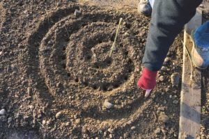 Erdspirale im Zuchtgarten Haus Bollheim